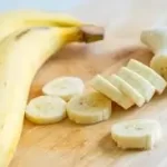 કેળા ખાવાનો સાચો સમય અને તેના સ્વાસ્થ્ય લાભ