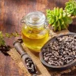 વાળ ખરતા અટકાવવા માટે ઘરેલું તેલ બનાવવાની રીત