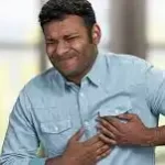 હાર્ટ એટેક આવતા પહેલાના 10 લક્ષણો - જેને ક્યારેય અવગણશો નહીં