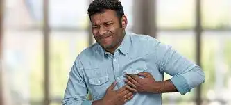 હાર્ટ એટેક આવતા પહેલાના 10 લક્ષણો - જેને ક્યારેય અવગણશો નહીં